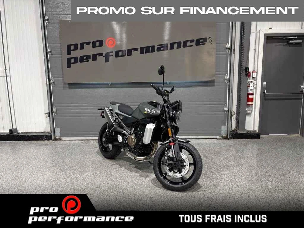 2027 Husqvarna Svartpilen 801 alt