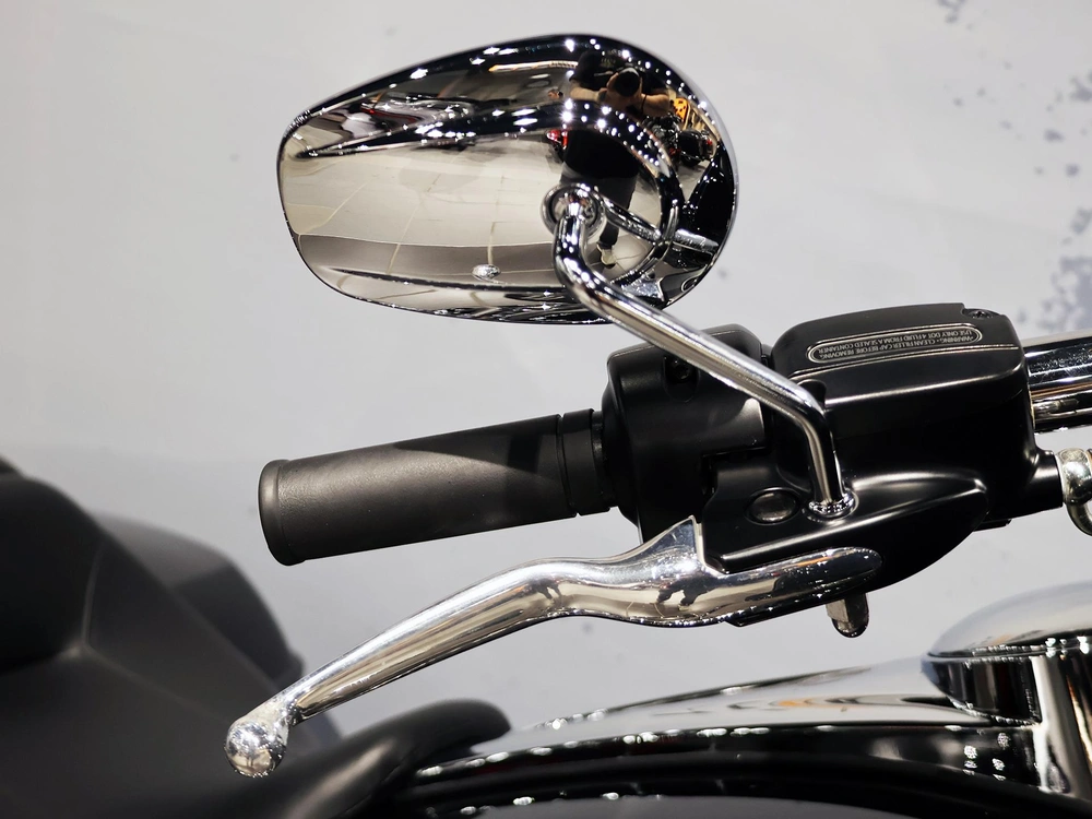 Harley-davidson Road Glide Fltrx 2019 alt