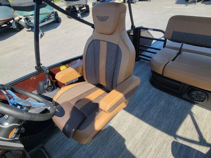Bennington Marine M22 Swingback 3t/yamaha F150 2027 alt