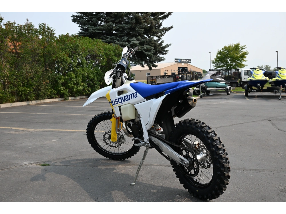 2027 Husqvarna Tx 300 alt