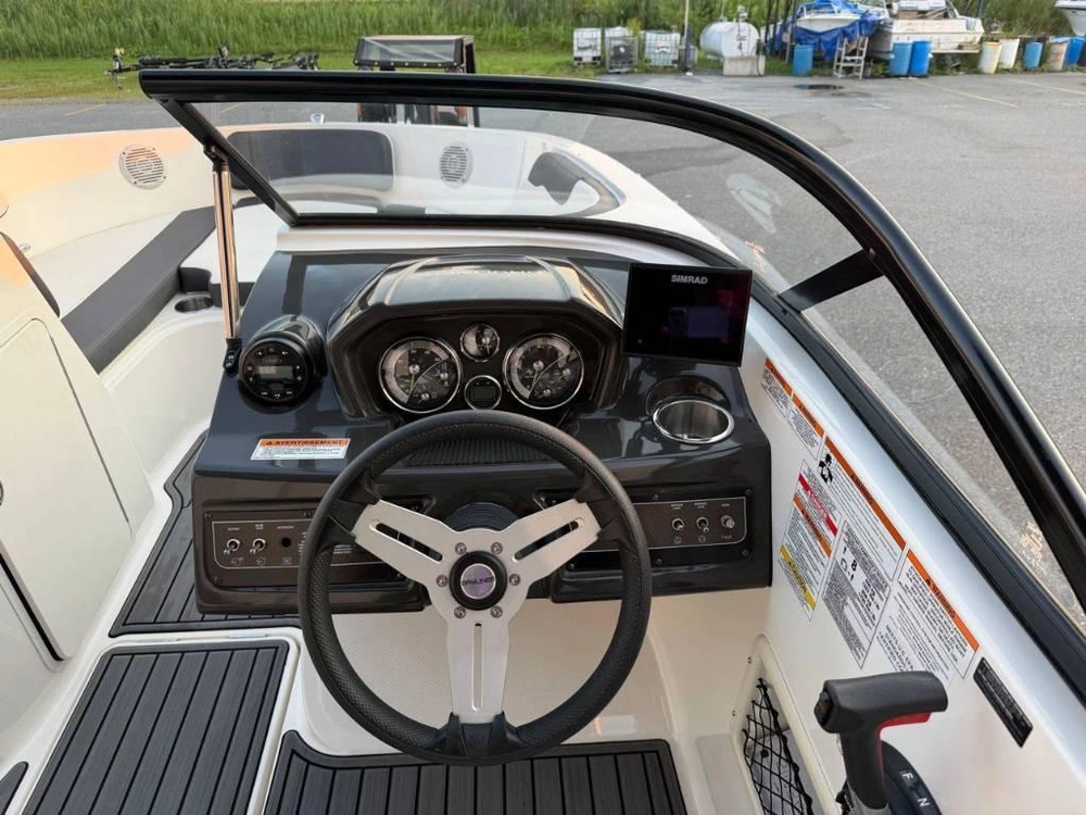 2021 Bayliner Vr5 alt