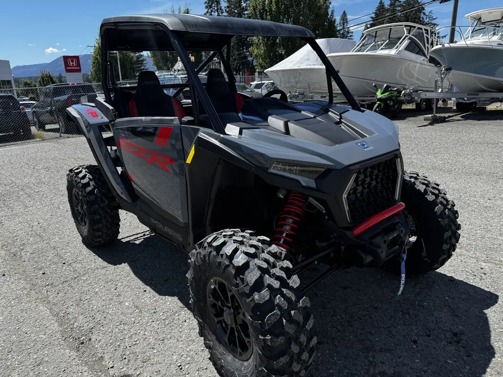 2026 Polaris RZR XP 1000 ULTIMATE STEALTH GRAY