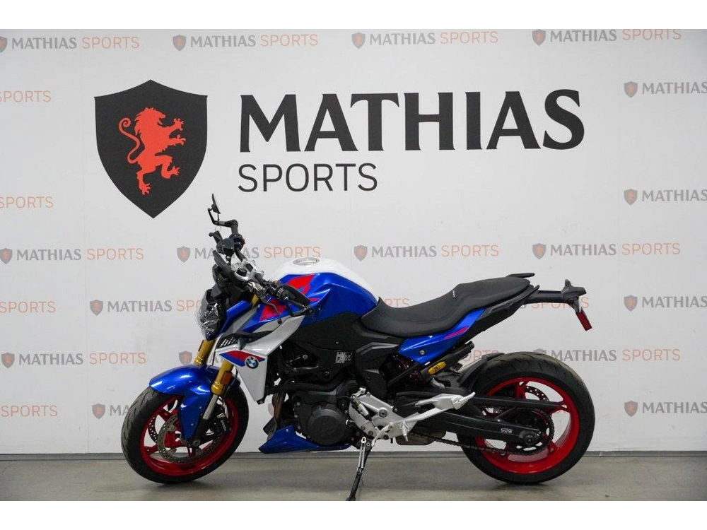 2025 Bmw F900r alt