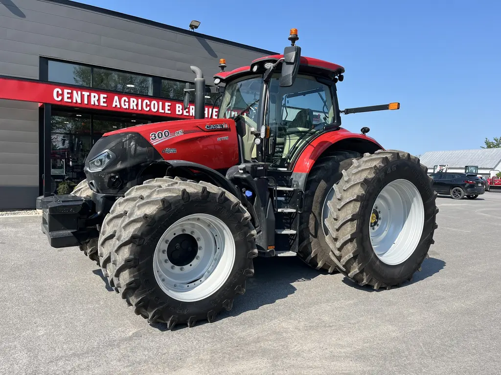 Case IH Optum 300 CVX 2024