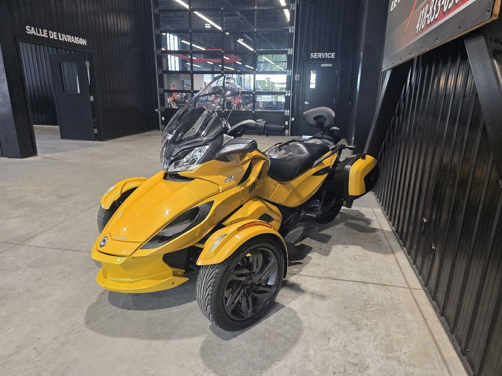 Can-am Spyder St-s 2013 alt