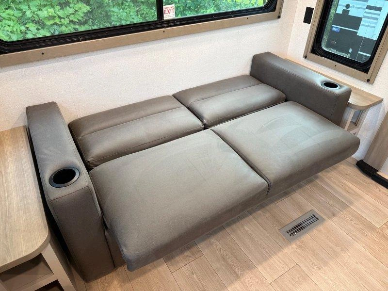 Jayco Jayflight 290rls 2027 alt