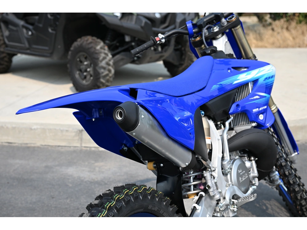 2027 Yamaha Yz250x alt