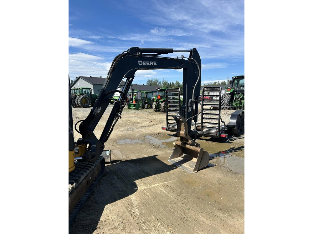 2023 John Deere 35g alt