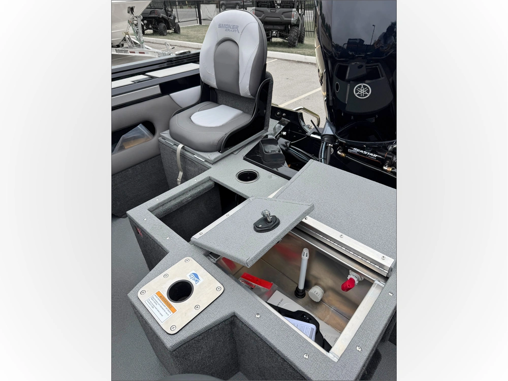 2026 Smoker-craft Ultima 182 Dc alt