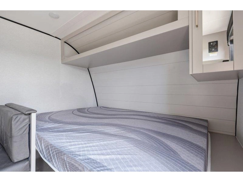 2027 Jayco Jay Feather 17bhsl alt