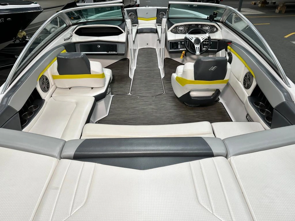 Four Winns H210 Rs 2017 alt