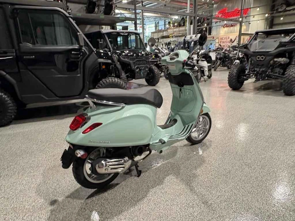 Vespa Primavera 50 2026 alt