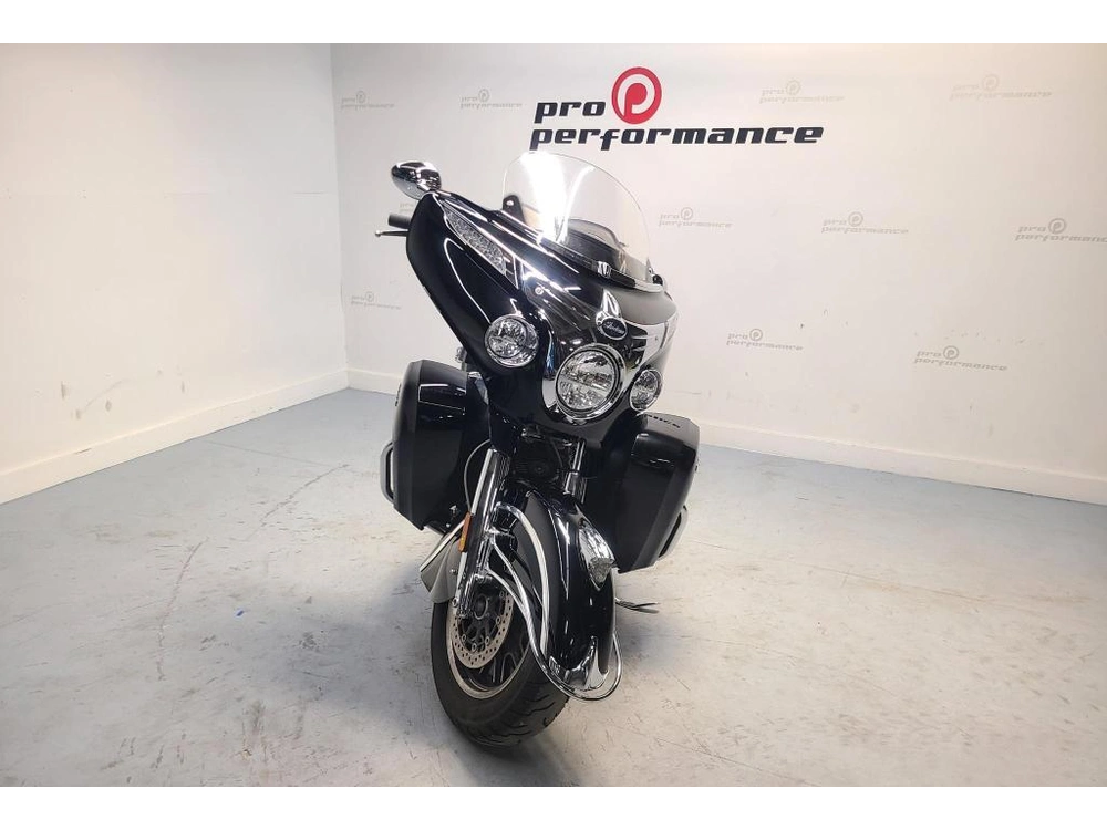 Indian Motorcycle Roadmaster 2018 alt