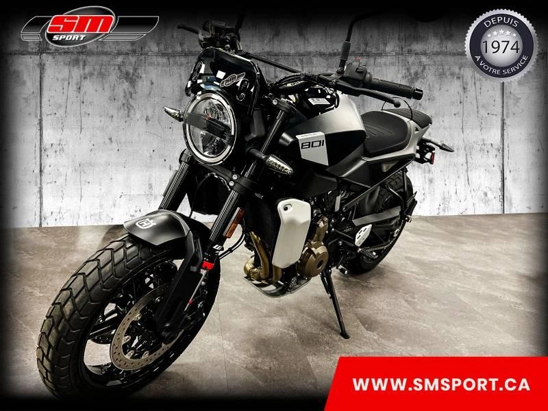 Husqvarna Svartpilen 801 2024 alt