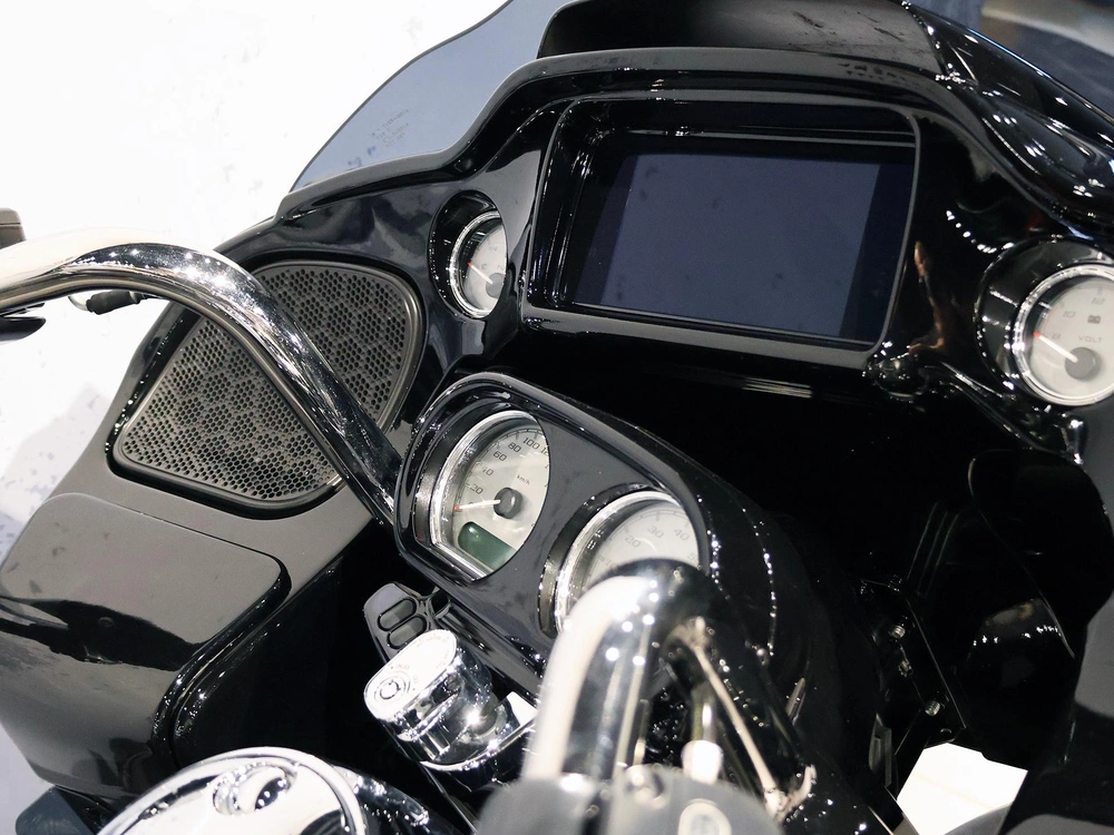 Harley-davidson Road Glide Fltrx 2019 alt