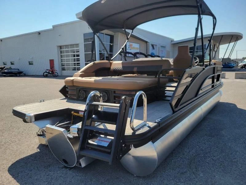 Bennington Marine M22 Swingback 3t/yamaha F150 2027 alt