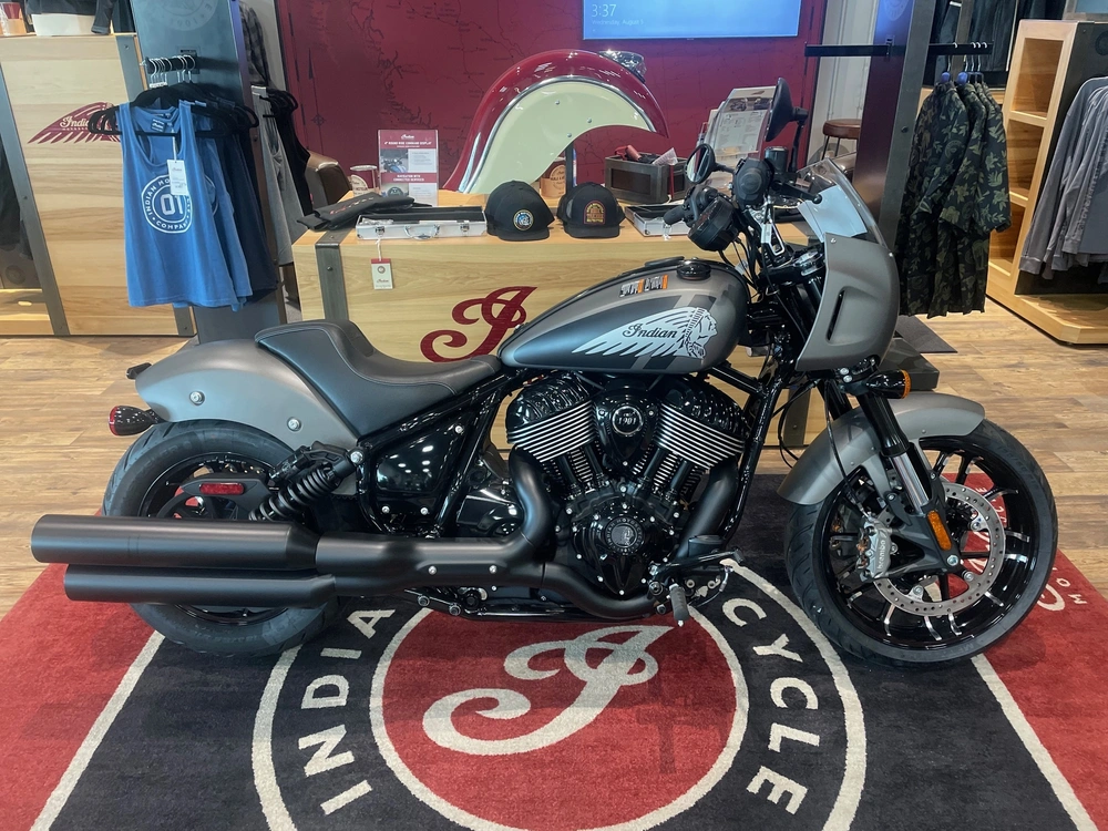 2026 Indian Motorcycle Sport Chief - Heavy Metal Smoke alt