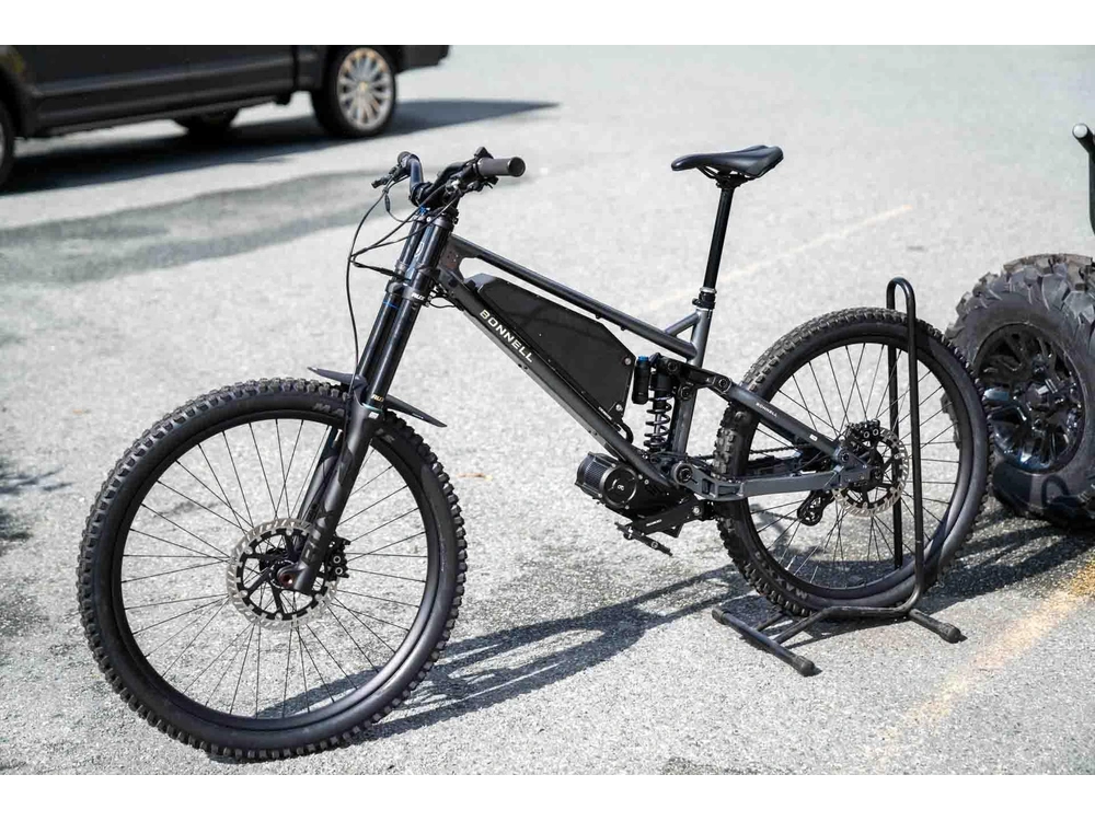 2026 Bonnell 775 Mx alt