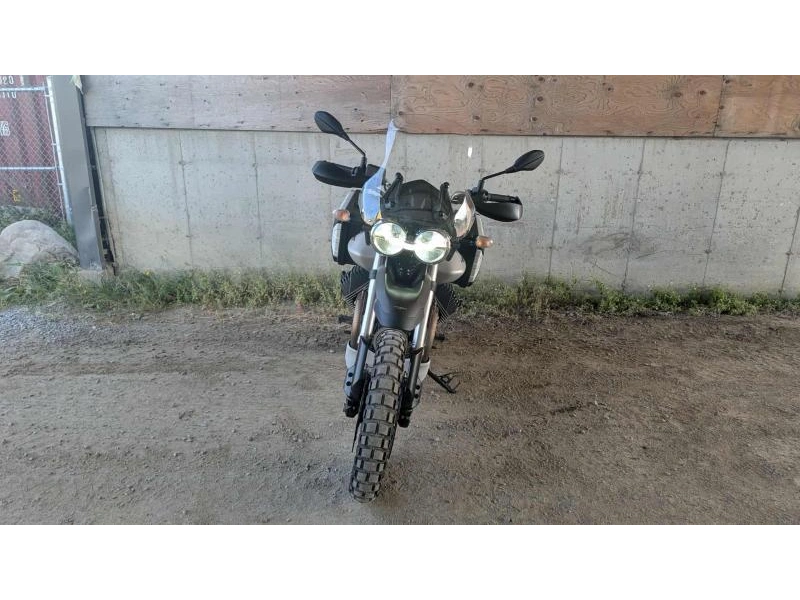 Moto Guzzi V85 Tt Travel Used 2023 alt