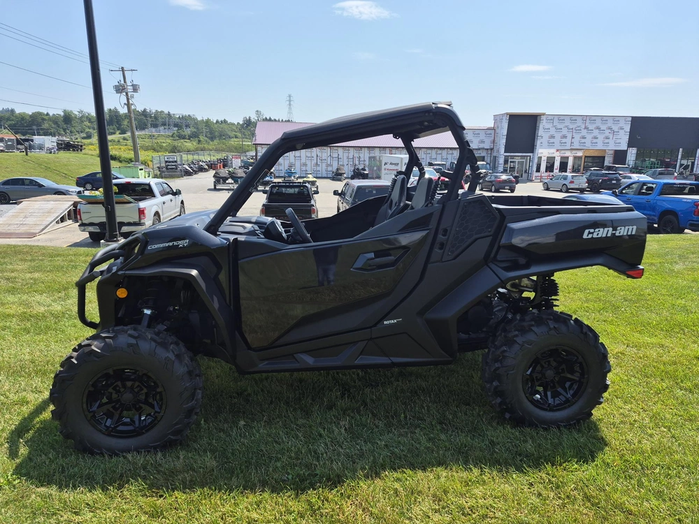 2026 Can-am Commander Xt 700 alt