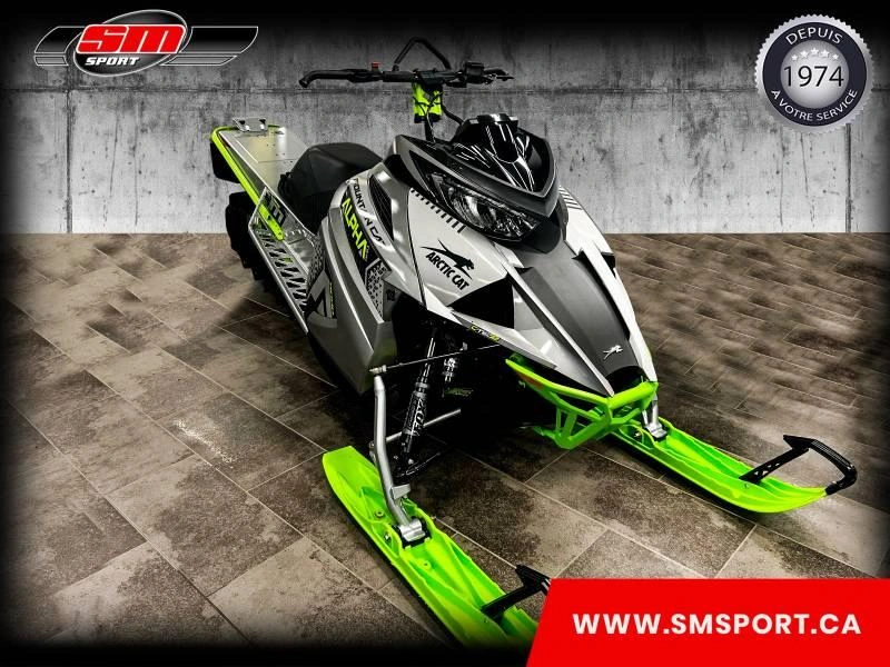 2020 Arctic Cat M8000 alt