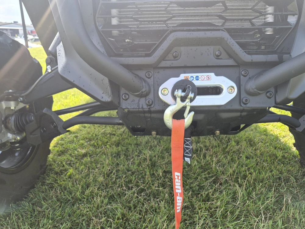 2026 Can-am Commander Xt 1000r alt