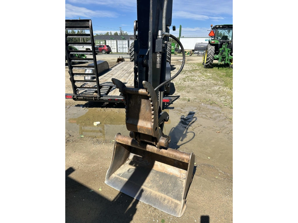 2023 John Deere 35g alt