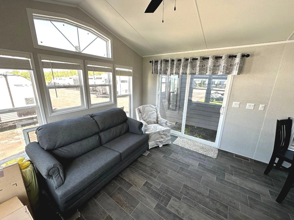 2026 Forest River Quailridge Summit Qrt38fla-c-s alt