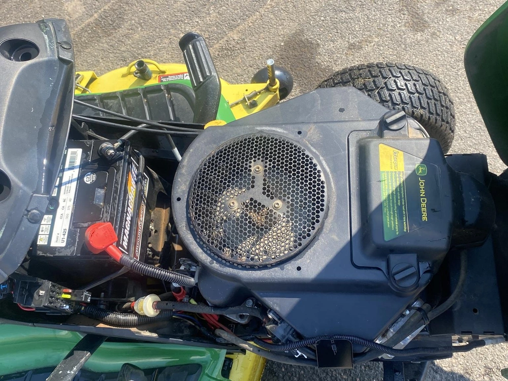 2014 John Deere X320 alt