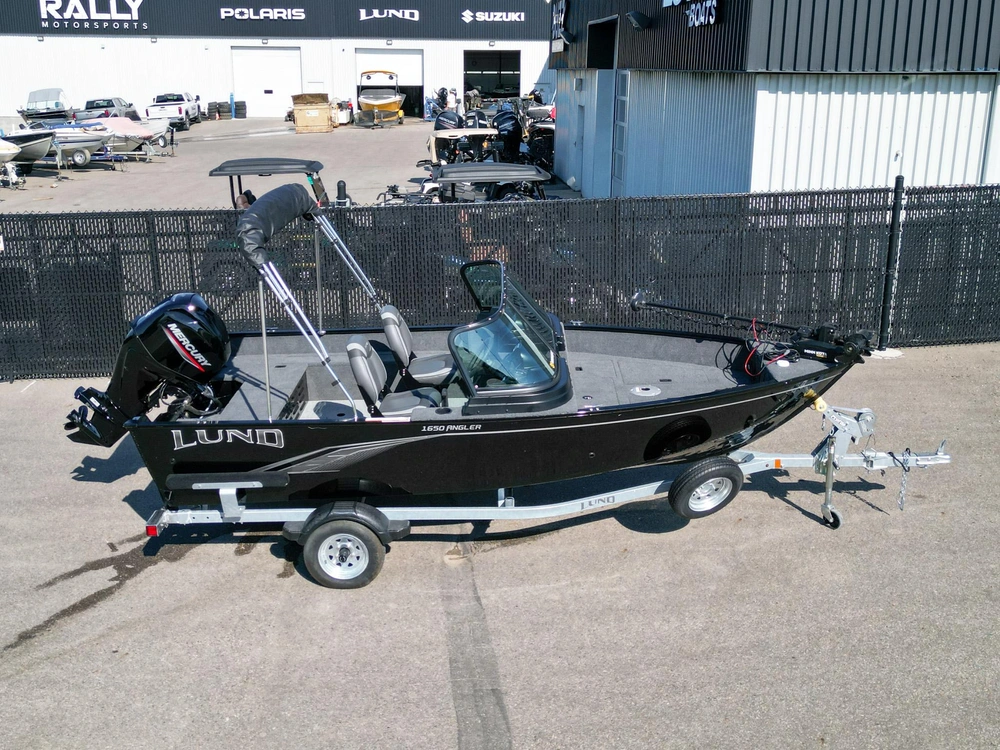 2022 Lund 1650 Angler alt