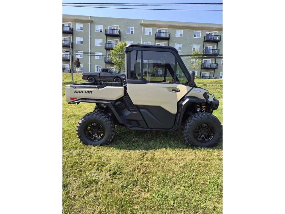 2026 Can-am Defender Limited Cab Hd11 alt