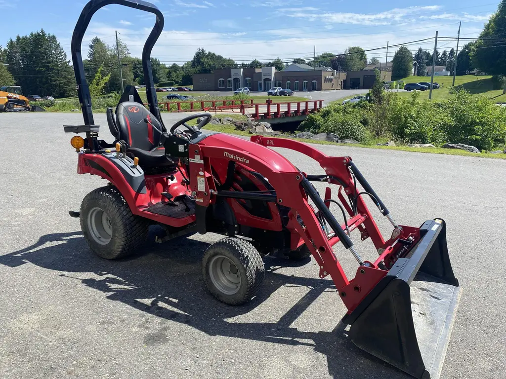 Mahindra Emax20S 2021