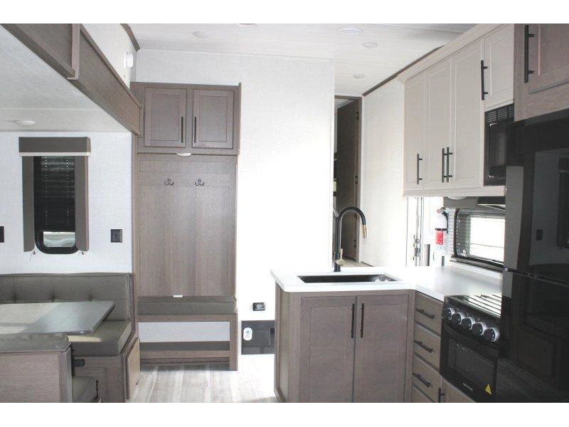 Keystone Rv Cougar 2400re 2026 alt