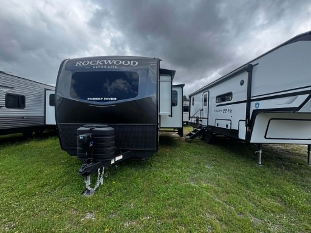 Forest River Rockwood Ultra Lite 2606ws 2026 alt