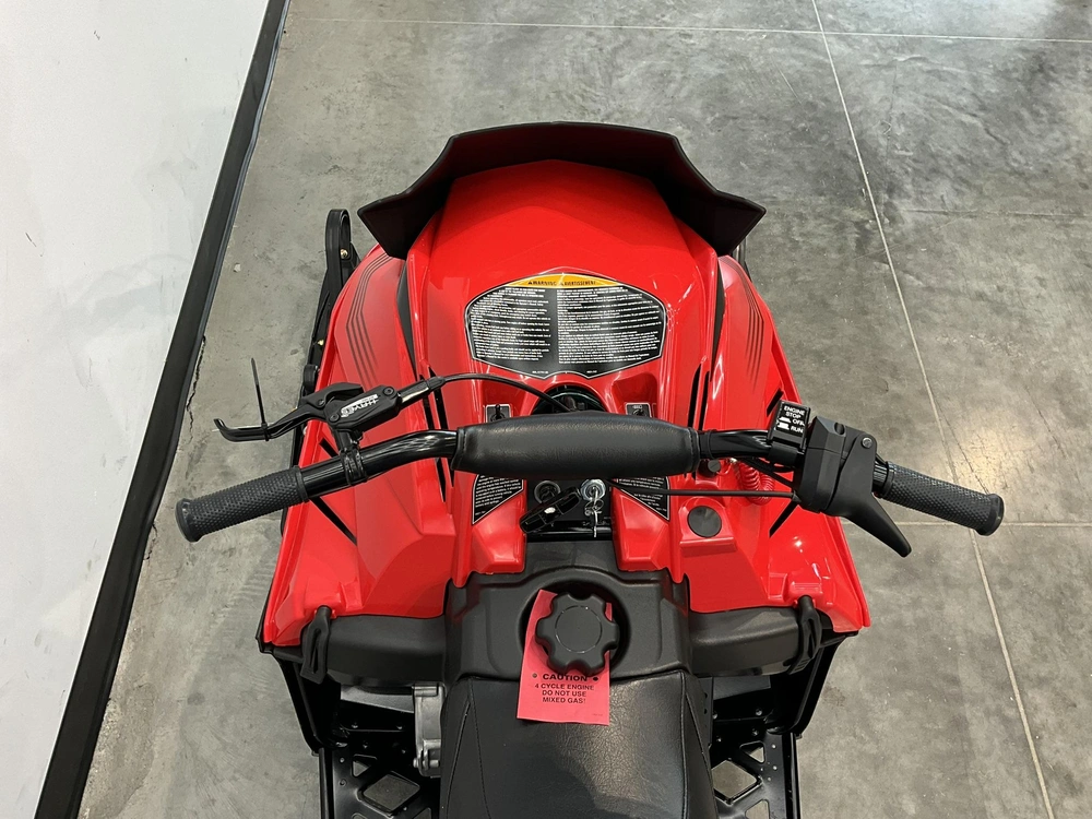 2027 Polaris 200 Indy alt
