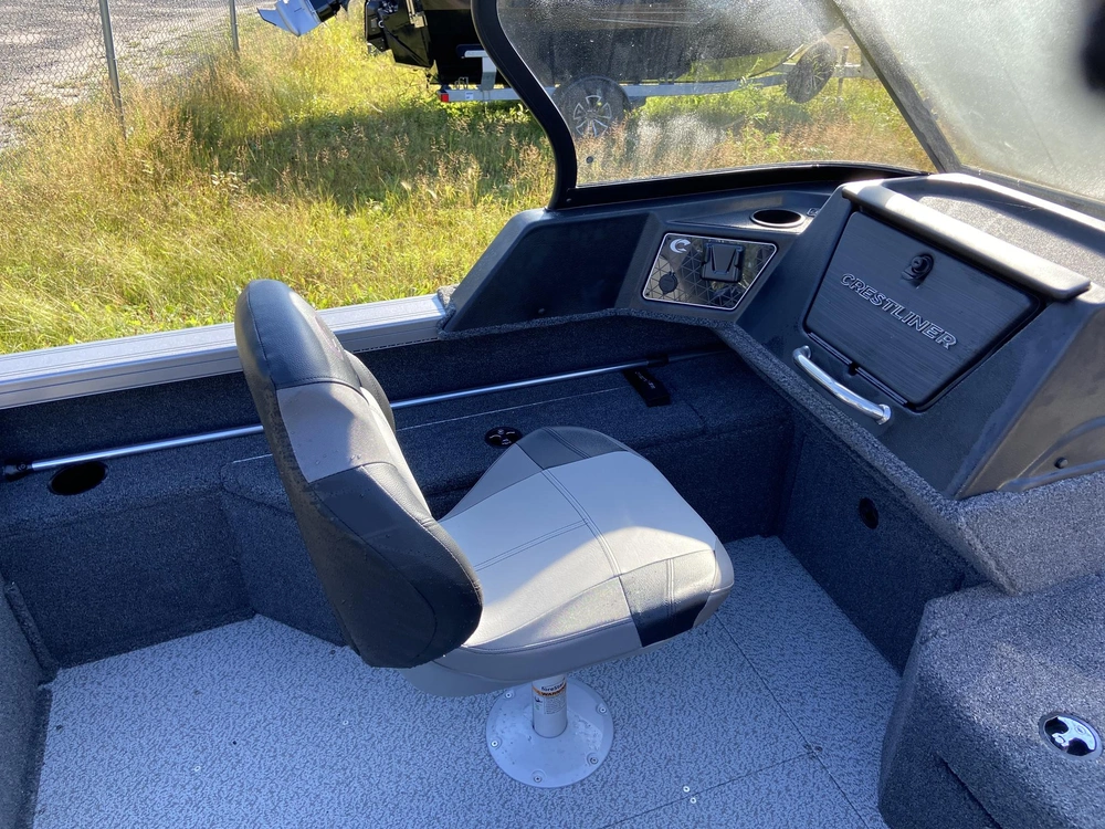 2026 Crestliner 1750 Fish Hawk Wt alt