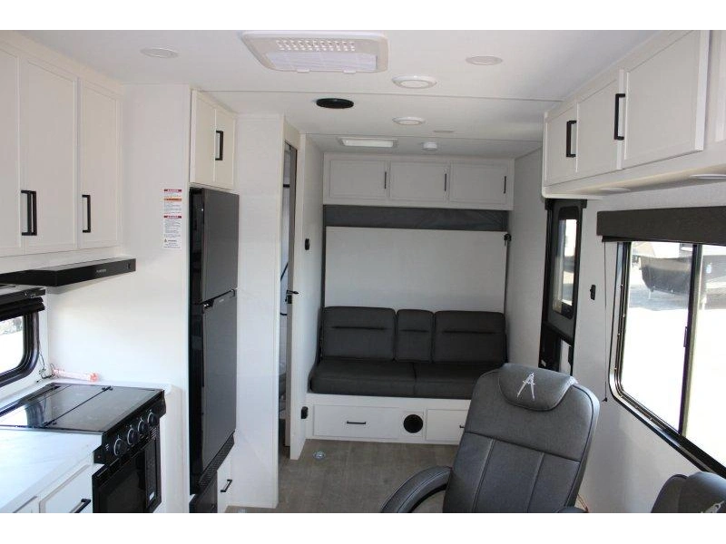 Grand Design Momentum 22mav 2026 alt