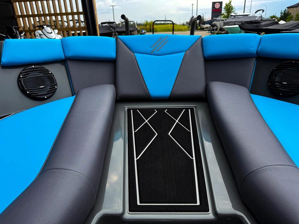 2027 Atx Surf Boats 22 Type-s alt