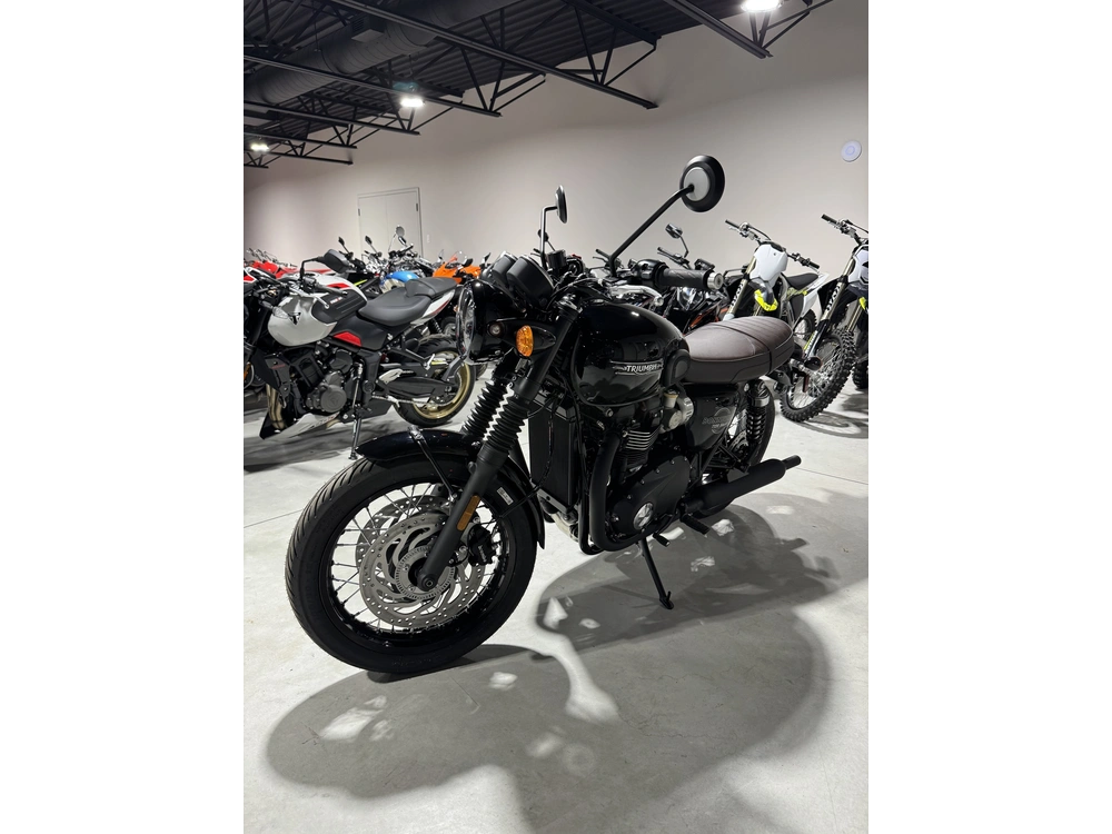 Triumph Bonneville T120 Noir 2026 alt