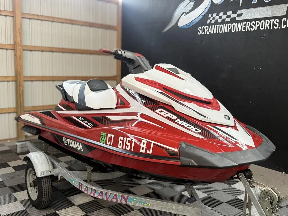2017 Yamaha Wave Runner alt