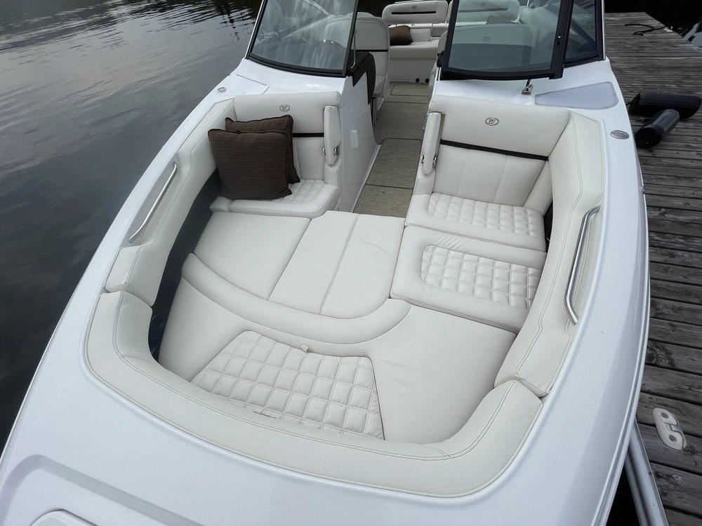 2017 Cobalt Boats R30 alt