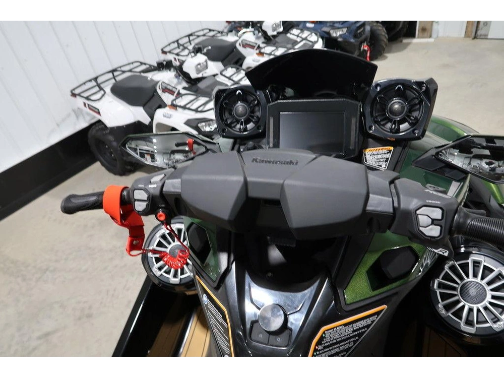 2025 Kawasaki Ultra 310lx alt