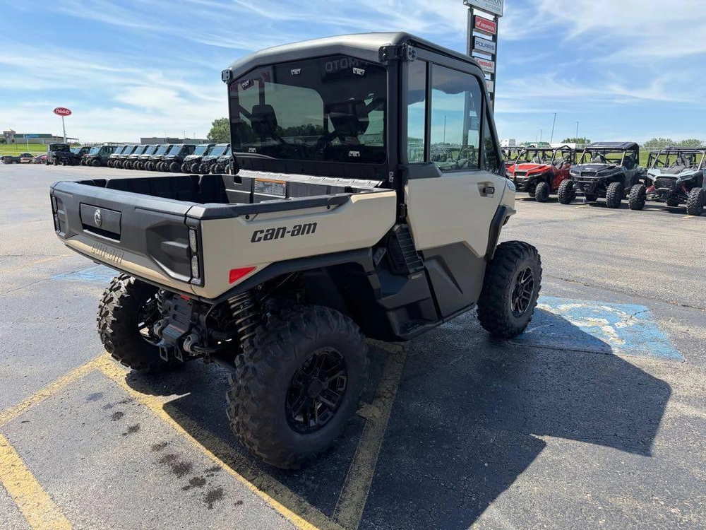2026 Can-am Defender Limited Hd11