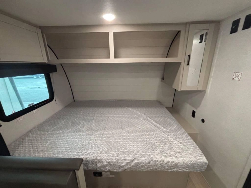 Jayco Jay Flight 175bh 2027 alt