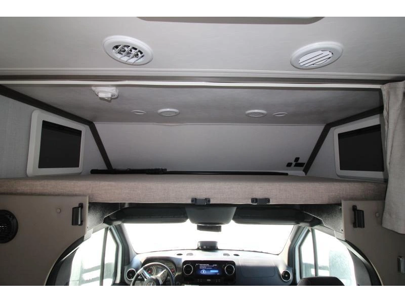 Dynamax Isata 3 24fw 2026 alt