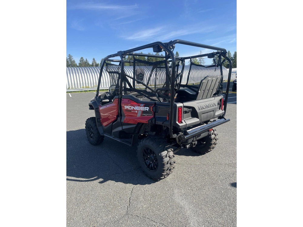 Honda Pioneer 1000 5p Deluxe 2025 alt