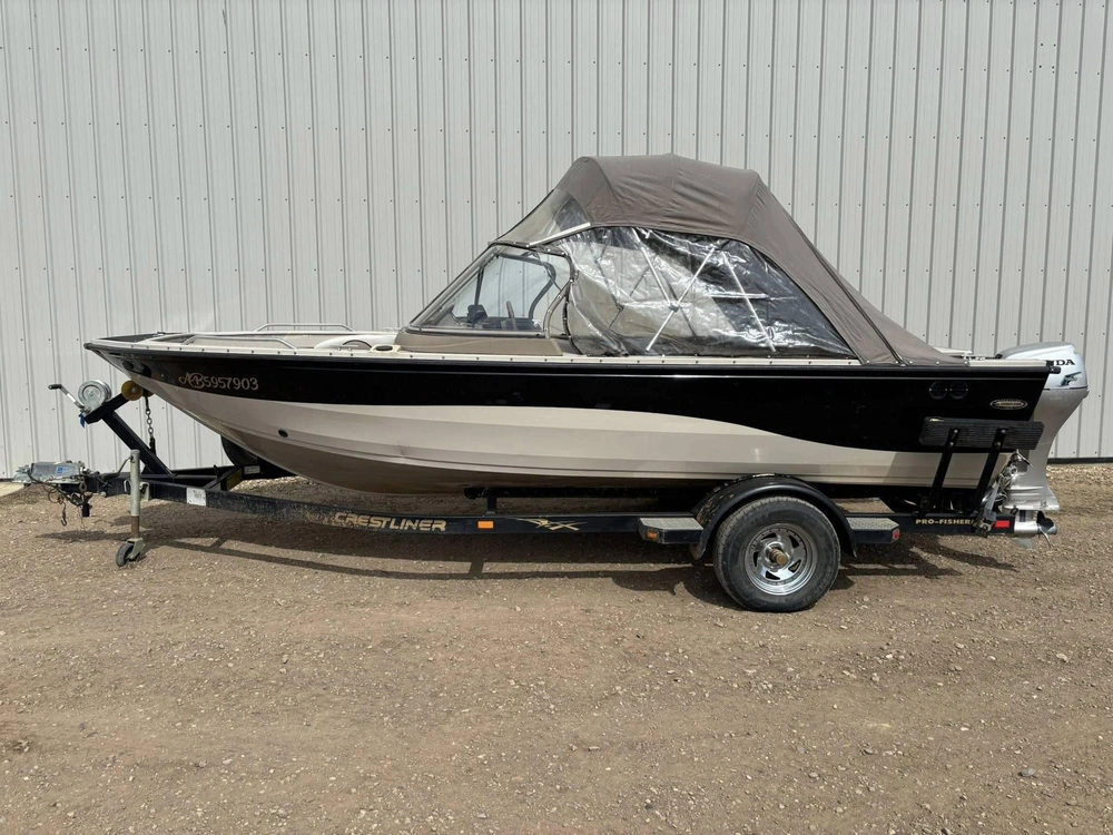 2003 Crestliner 1850 Sportfisher - 15hp Honda alt