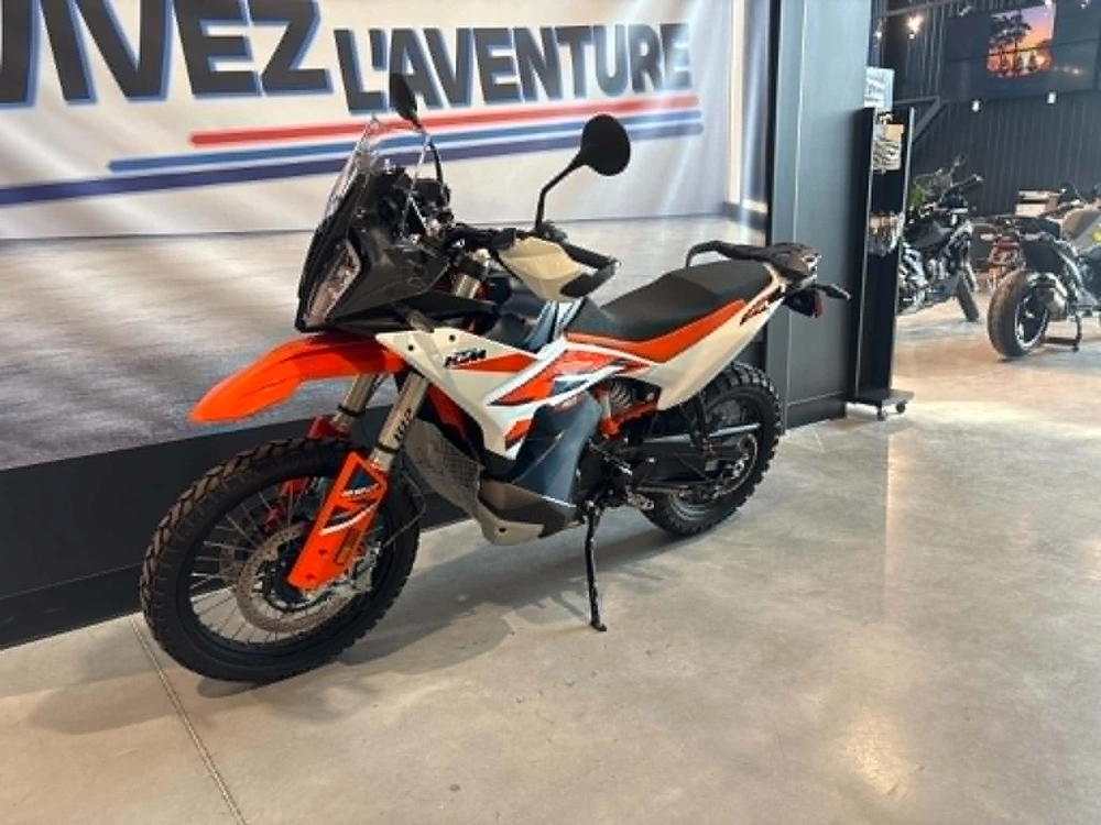 Ktm Adventure R 890 2024 alt