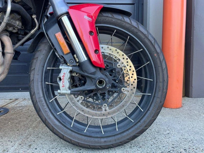 2021 Ducati Multistrada V4 alt