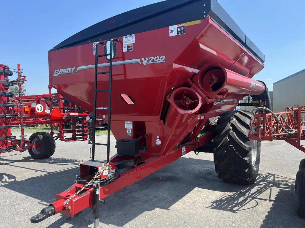 2023 Brent V700